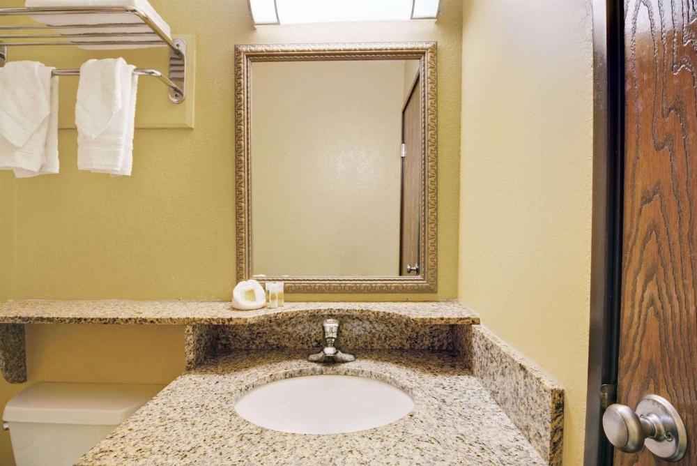 Days Inn by Wyndham Torrington Main image